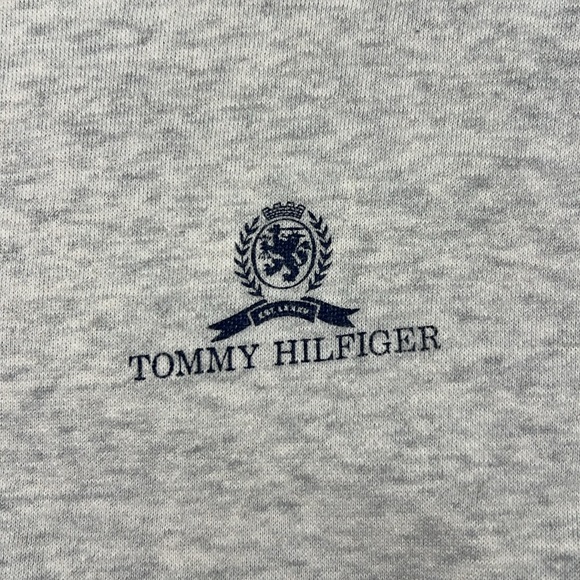 Tommy Hilfiger crewneck sweater - Picture 8 of 9